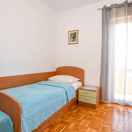 Apartment Pag 6316A